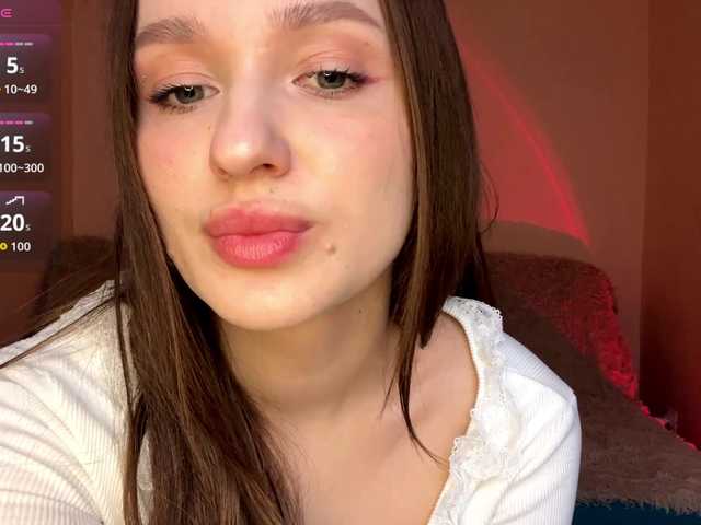 HollieDurand's BongaCams show and profile