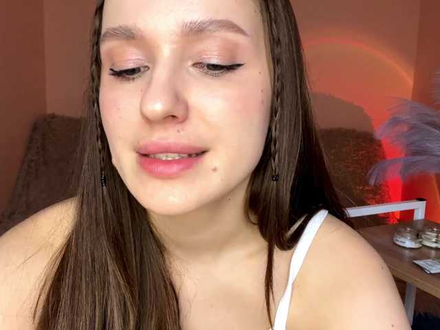 HollieDurand's BongaCams show and profile