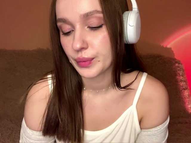 HollieDurand from BongaCams