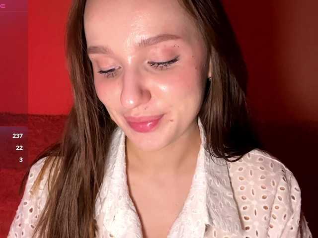 HollieDurand's BongaCams show and profile