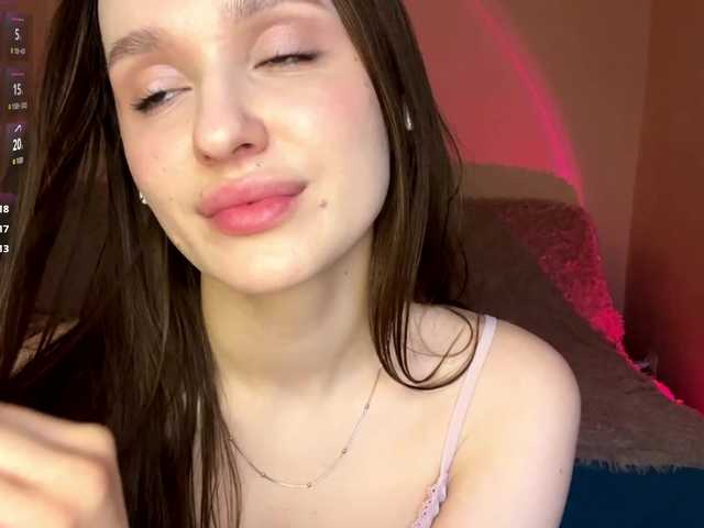 HollieDurand's BongaCams show and profile