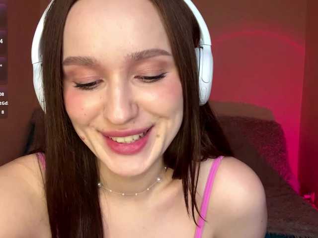 HollieDurand's BongaCams show and profile