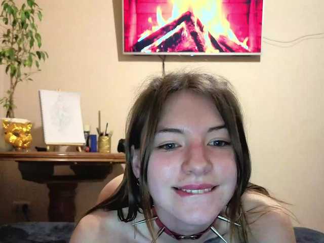 Sexy-Fox69's BongaCams show and profile