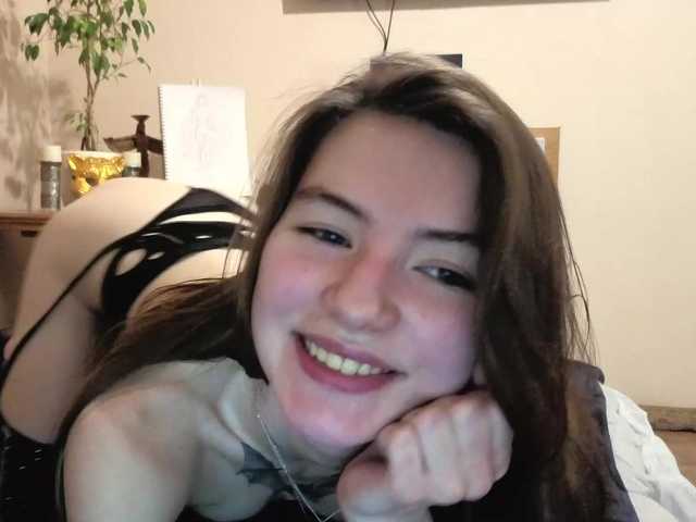 Sexy-Fox69's BongaCams show and profile