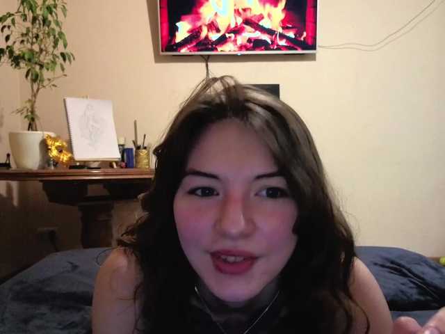 Sexy-Fox69's BongaCams show and profile