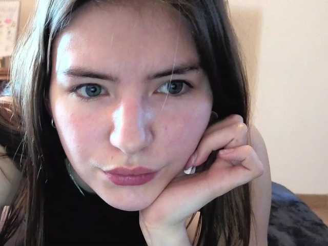 Sexy-Fox69's BongaCams show and profile