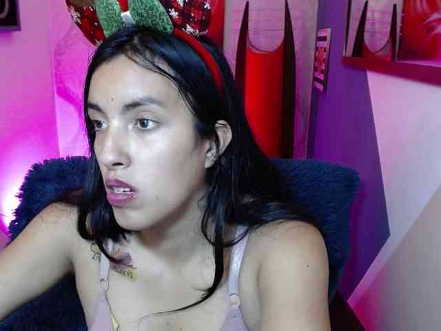 Live Sex Chat with Loornna-mirr (@Loornna-mirr)