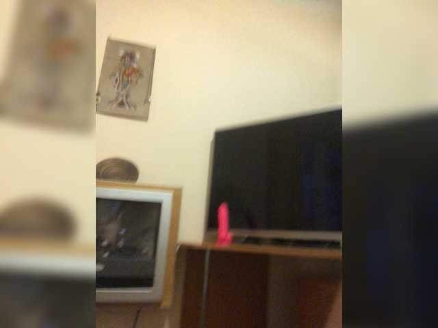 Sexyy-Fox69's BongaCams show and profile