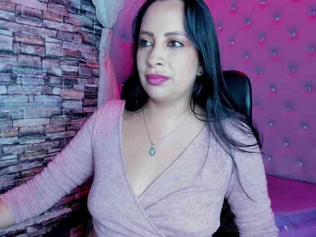 Ashleymontenegro webcam