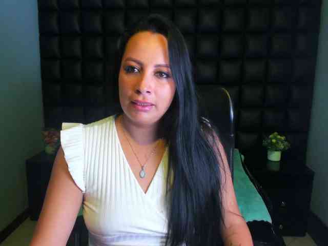 Ashleymontenegro webcam