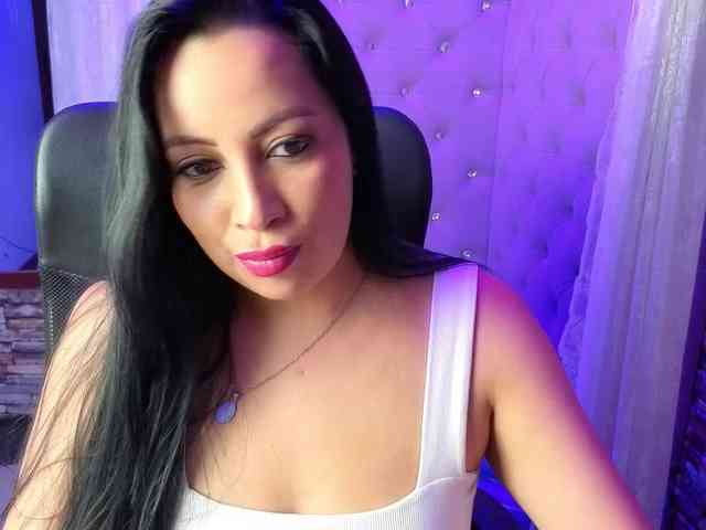 Ashleymontenegro webcam