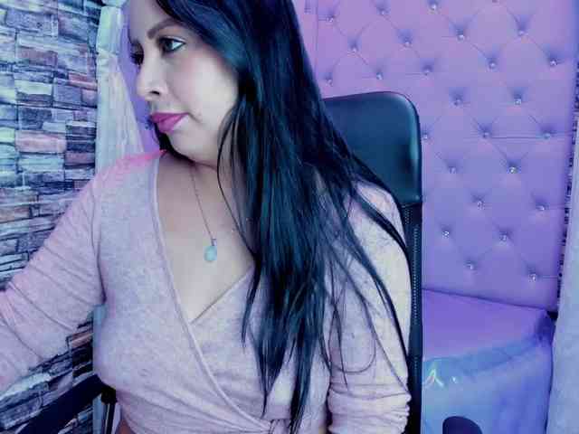 Ashleymontenegro webcam