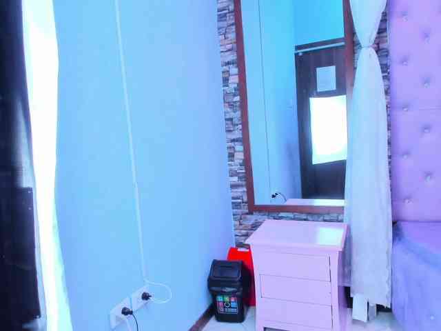 Ashleymontenegro webcam