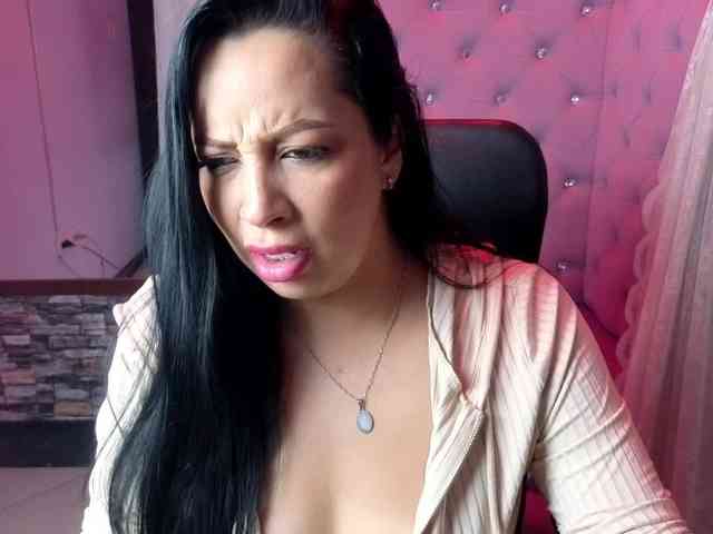 Ashleymontenegro webcam