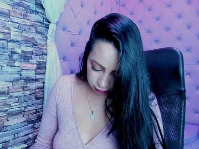 Ashleymontenegro webcam