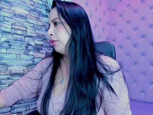 Ashleymontenegro webcam