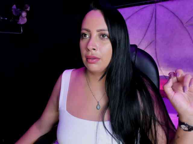 Ashleymontenegro webcam