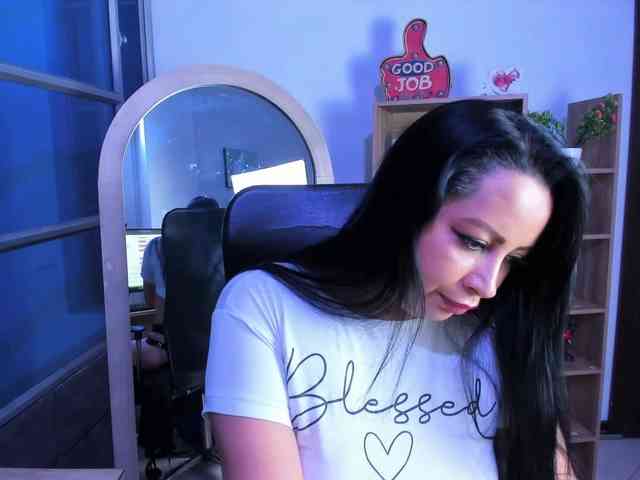 Ashleymontenegro webcam