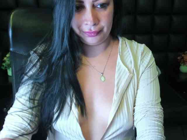 Ashleymontenegro webcam