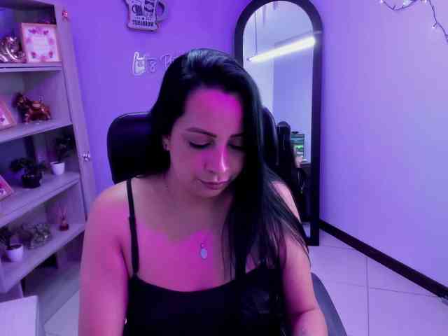 Ashleymontenegro webcam