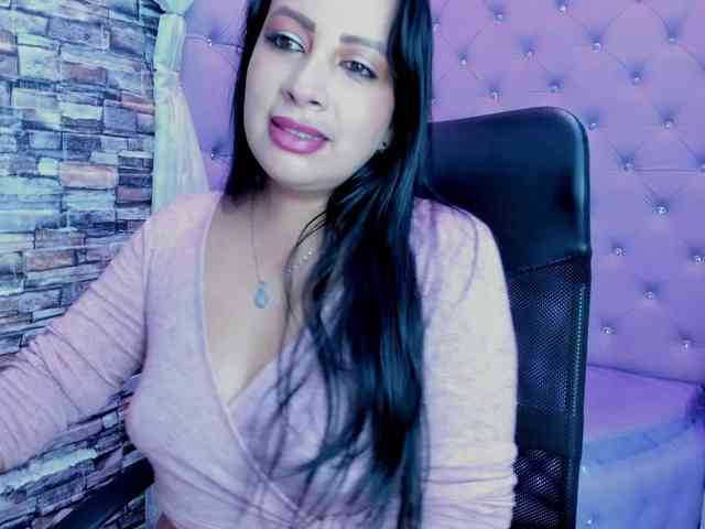 Ashleymontenegro webcam