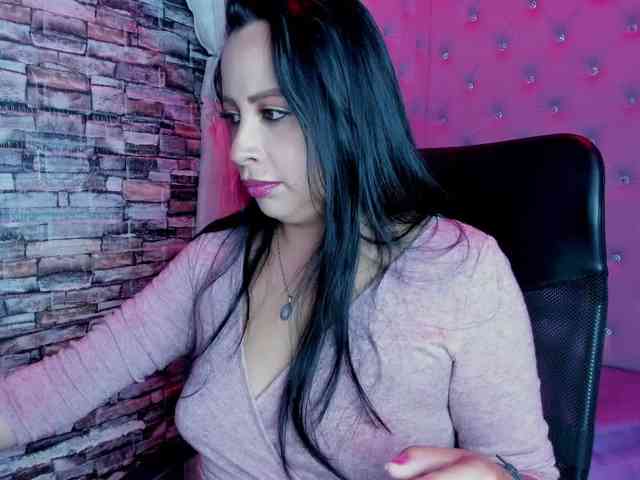 Ashleymontenegro webcam