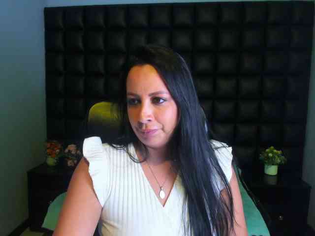 Ashleymontenegro webcam