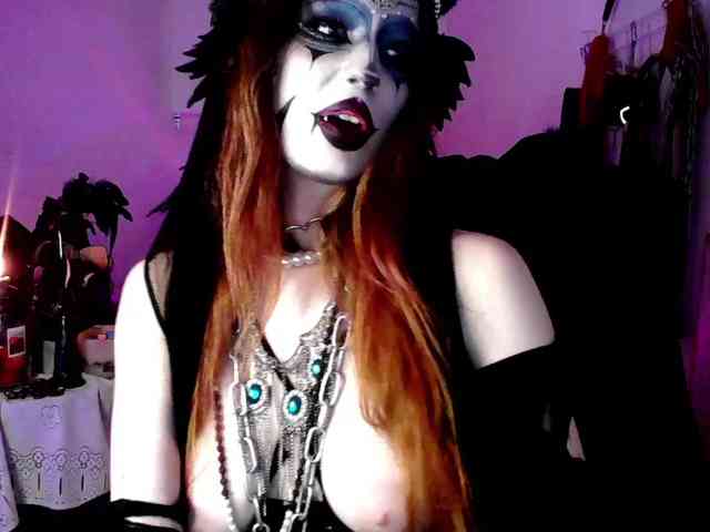EmpressMorrigan webcam