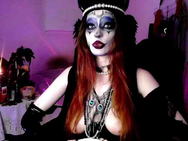 EmpressMorrigan webcam