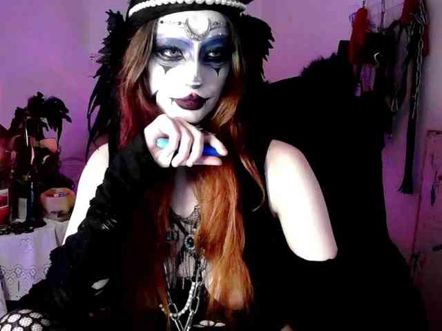 EmpressMorrigan webcam