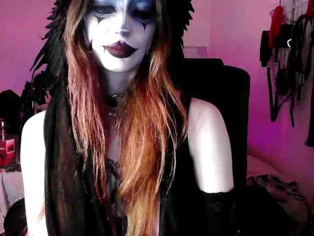 EmpressMorrigan webcam