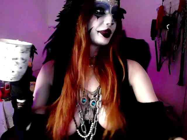 EmpressMorrigan webcam