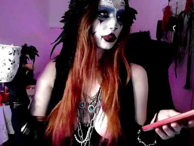 EmpressMorrigan webcam