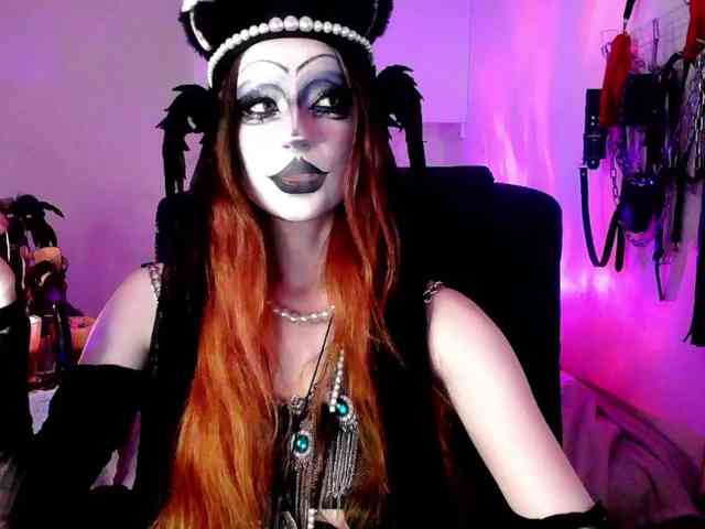 EmpressMorrigan webcam