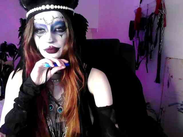 EmpressMorrigan webcam