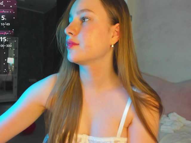 Candy-Cansew's BongaCams show and profile