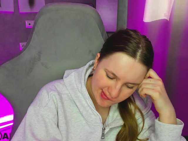 Candy-Cansew Live Cam on BongaCams