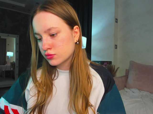 Candy-Cansew's BongaCams show and profile