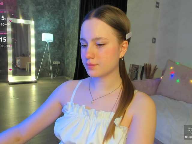 Candy-Cansew's BongaCams show and profile