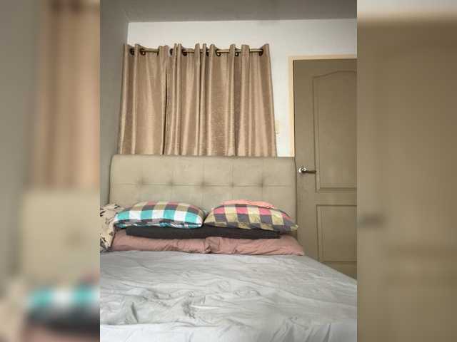 Wildrose01's BongaCams show and profile