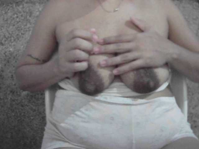 MiaLaura's BongaCams show and profile