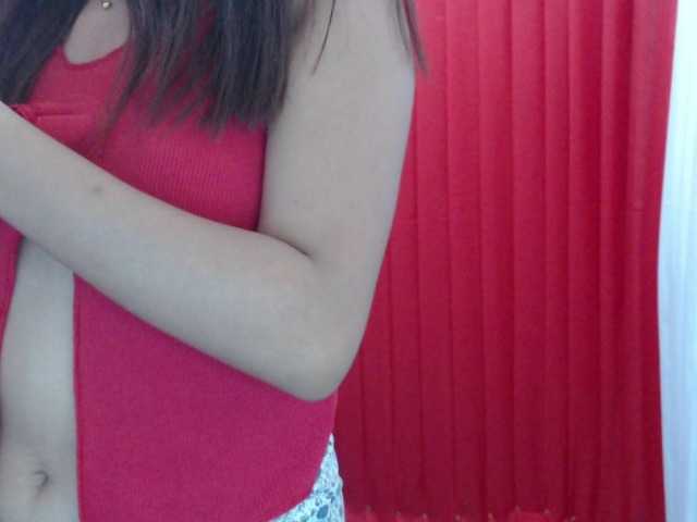 Janecumxx19 webcam bongacams model stream image