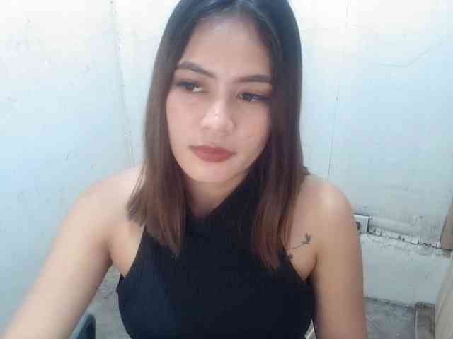 MidnightDesire19 webcam