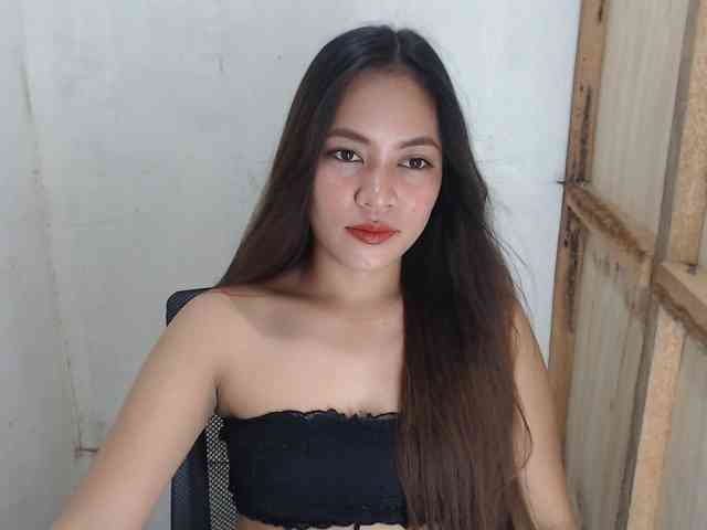 MidnightDesire19 webcam