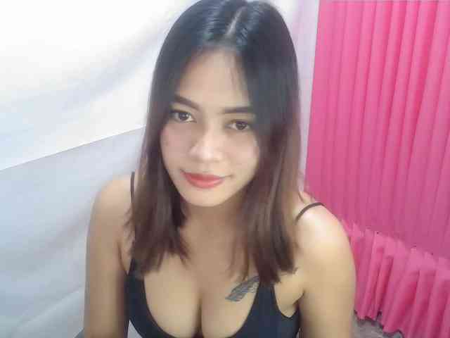 MidnightDesire19 webcam