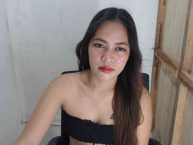 MidnightDesire19 webcam