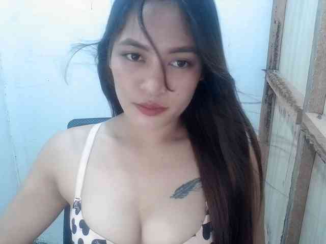 MidnightDesire19 webcam