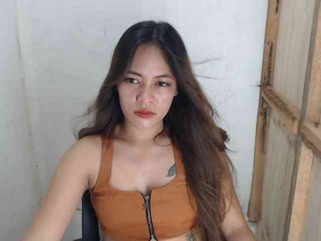 MidnightDesire19 webcam