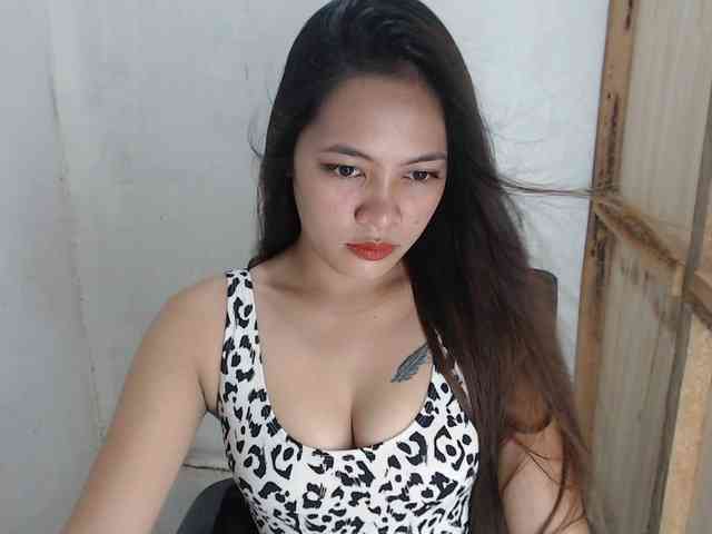 MidnightDesire19 webcam