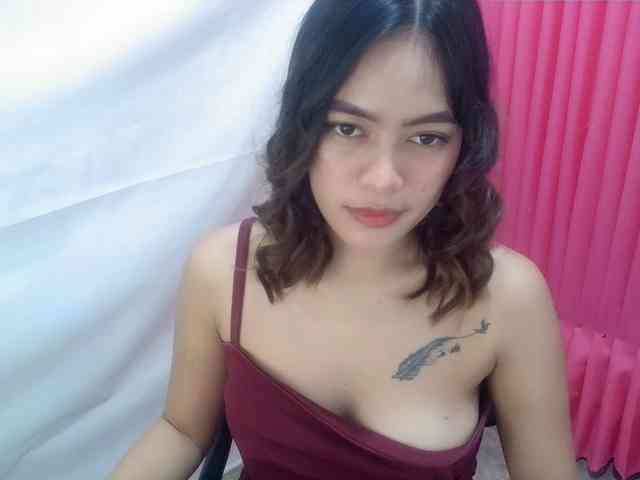 MidnightDesire19 webcam